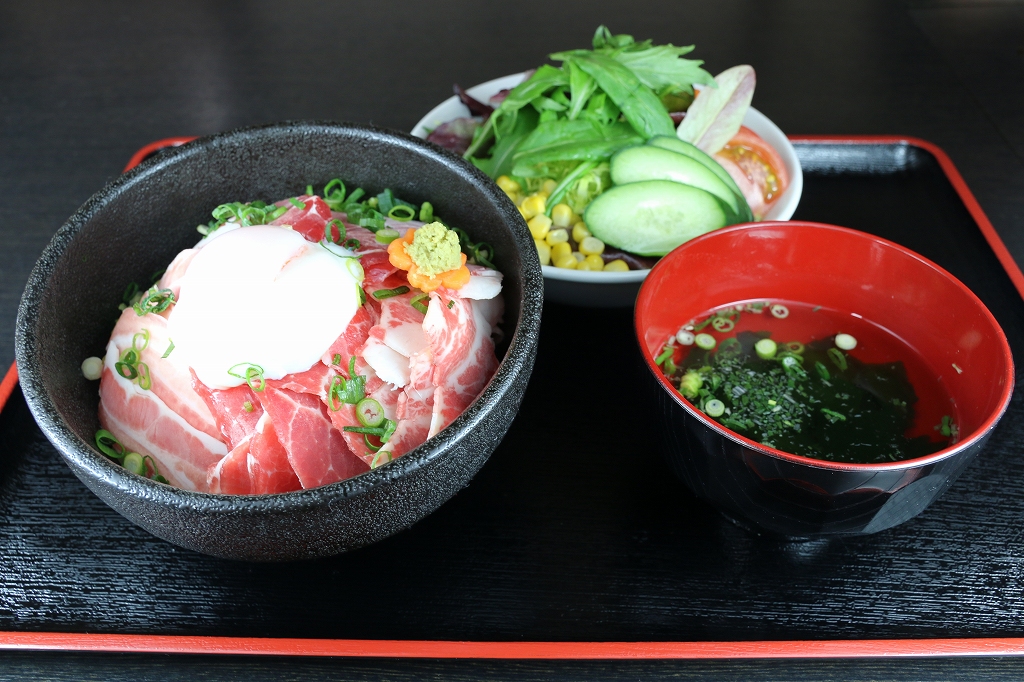 熊本馬刺し 花びら馬刺し丼の具 80ｇ 馬刺しの桜屋